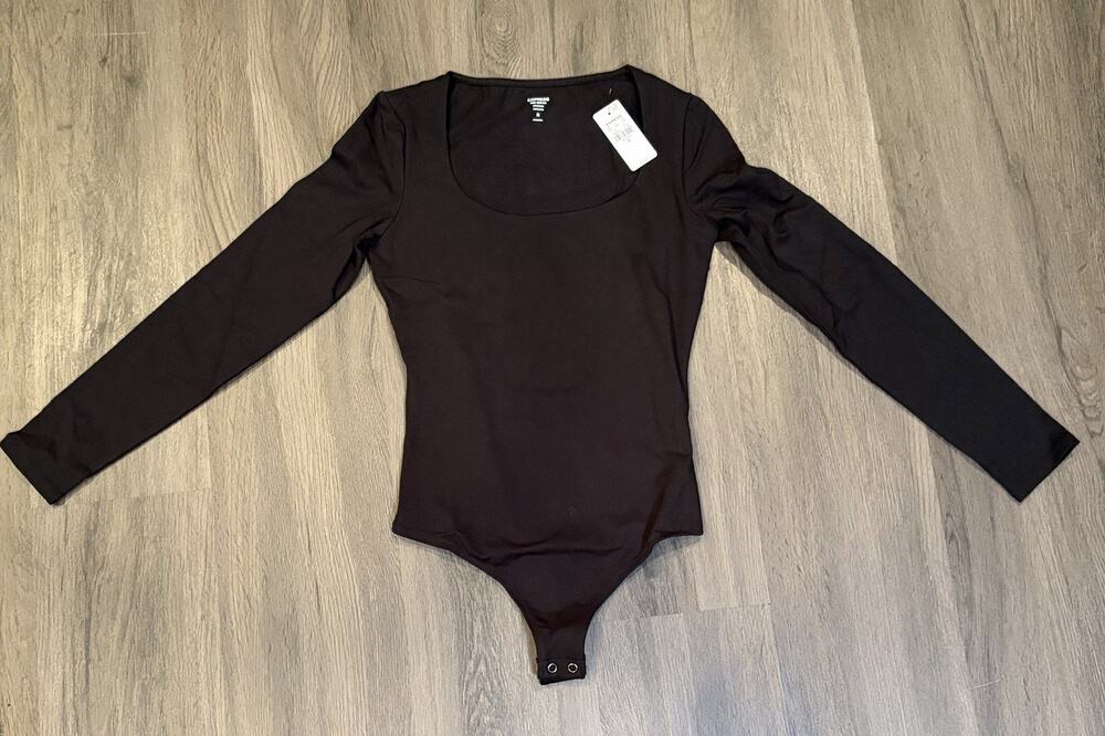 Women'sExpress Body Contour Long Sleeve Compression Bodysuit Black XS Solid Snap